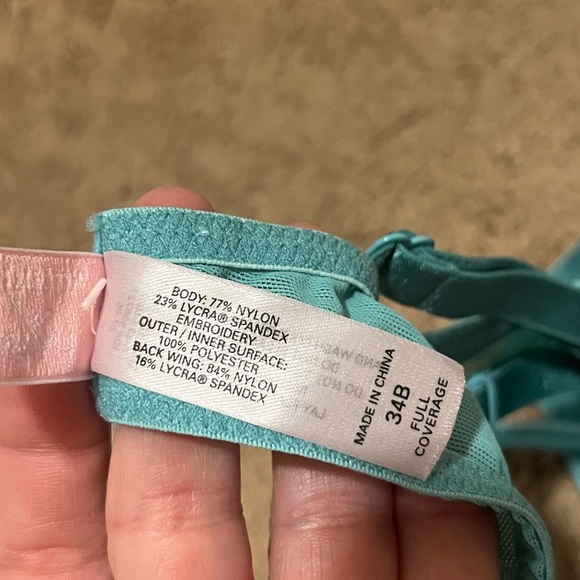 Victoria’s Secret lpex Lace full coverage Bra - Picture 6 of 13